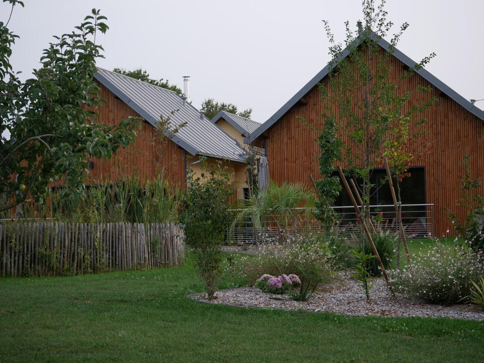 Sol'M Lodges Solesmes  Exterior photo